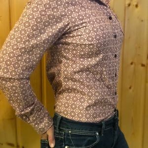 Women’s Cinch Button Down